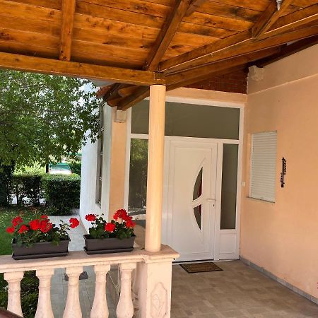 Apartment Ruzica Sukošan Exteriör bild